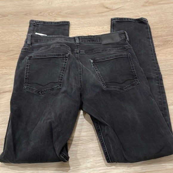 Hugo Boss 32x32 Black Jeans - Picture 6 of 10